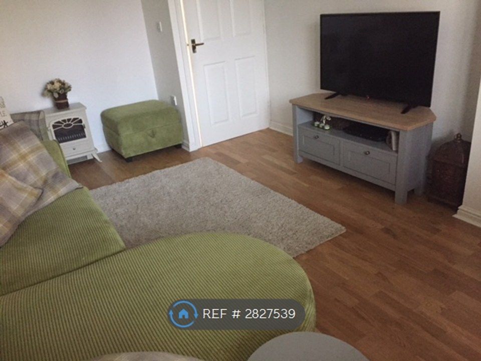 Property photo 2 of 14