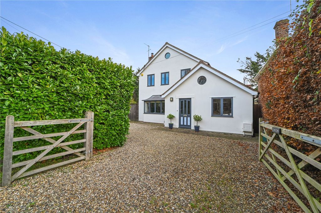 Property photo 1 of 32 Front Aspect