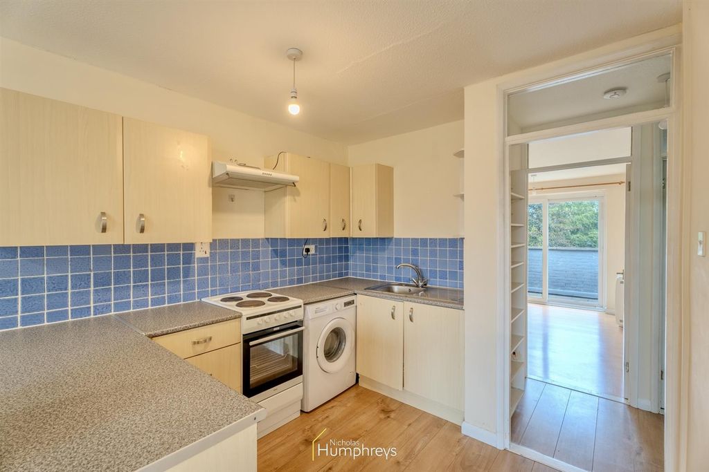 Property photo 3 of 9 Nicholas Humphreys -25.Jpeg