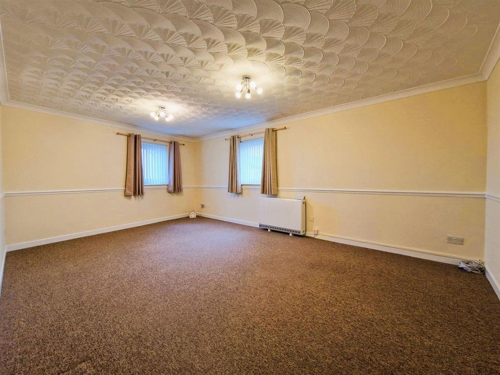 Property photo 1 of 12 1000118862.Jpg