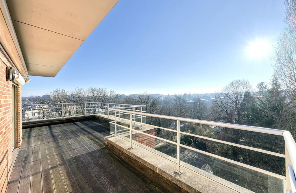 Property photo 1 of 30