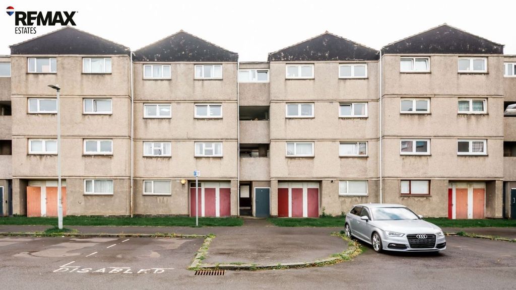 Property photo 1 of 14 Front Of The Building