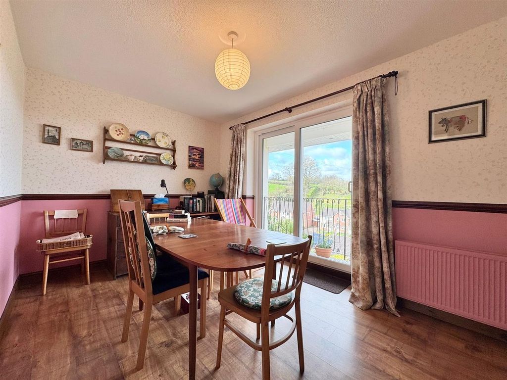 Property photo 3 of 16 Dining Room