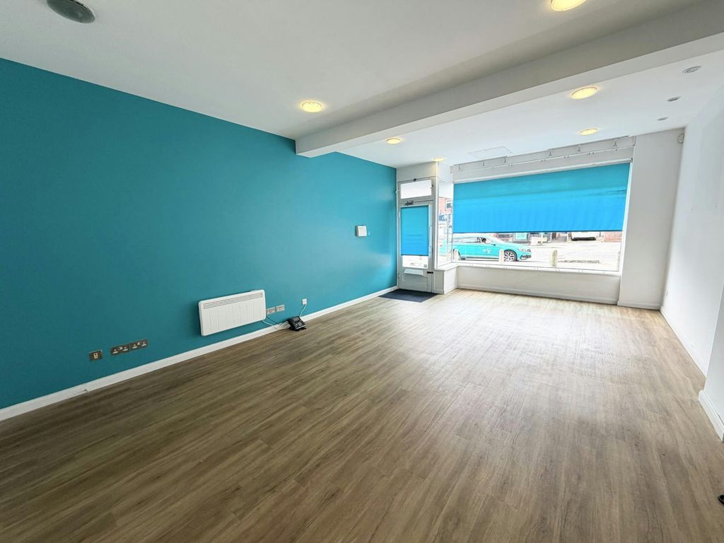 Property photo 2 of 6 51E1Df82-4Bd5-4d4B-Aea2-175398d5Bc9A.Jpg