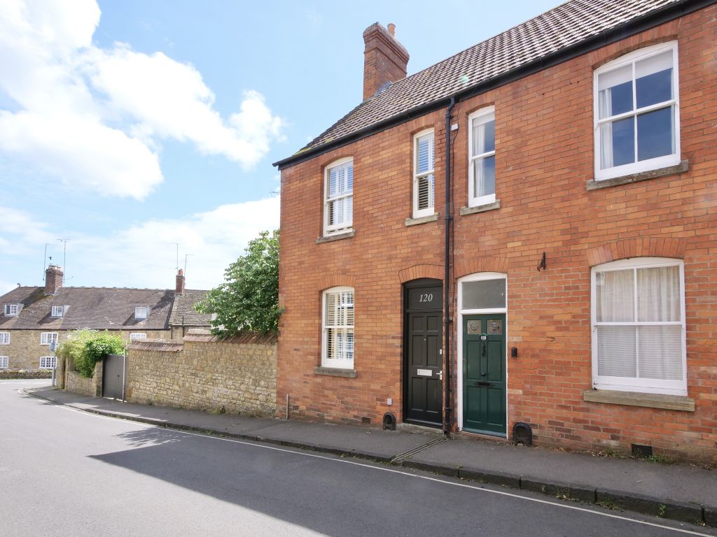 Property photo 1 of 27
