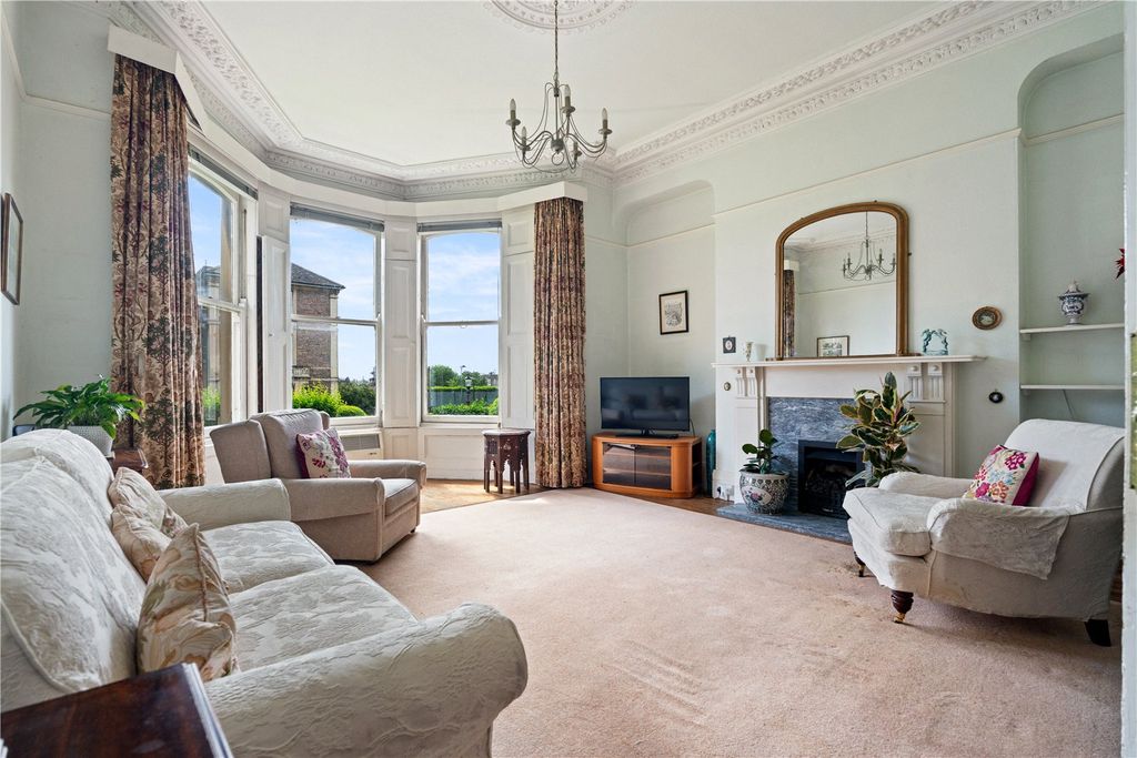 Property photo 2 of 19 Drawing Room