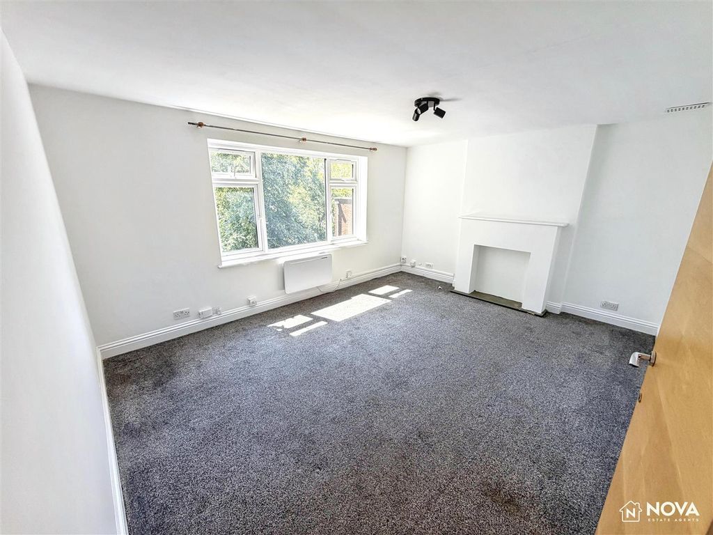Property photo 2 of 13 Img_8253.Jpg