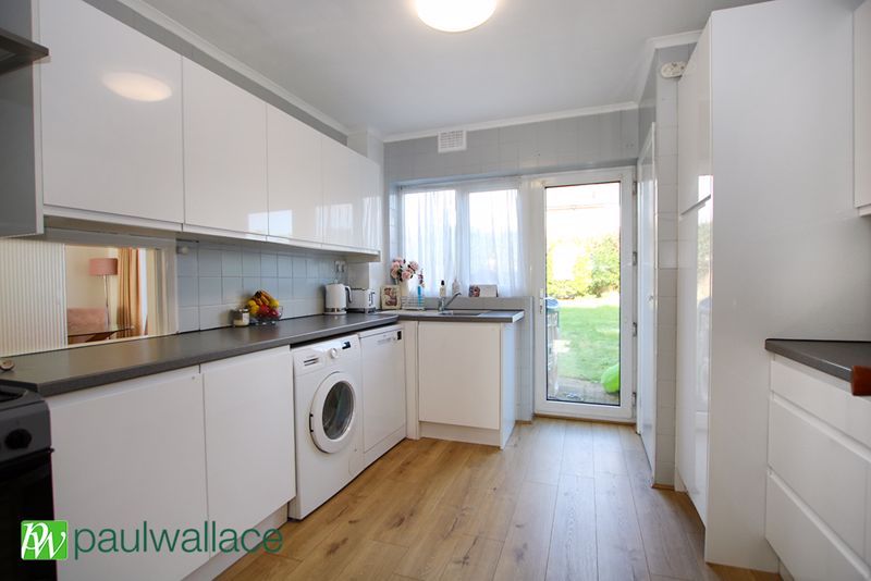 Property photo 2 of 12 Kitchen