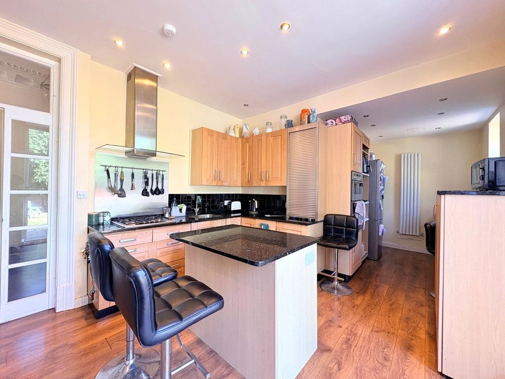 Property photo 3 of 11 Picture No. 04