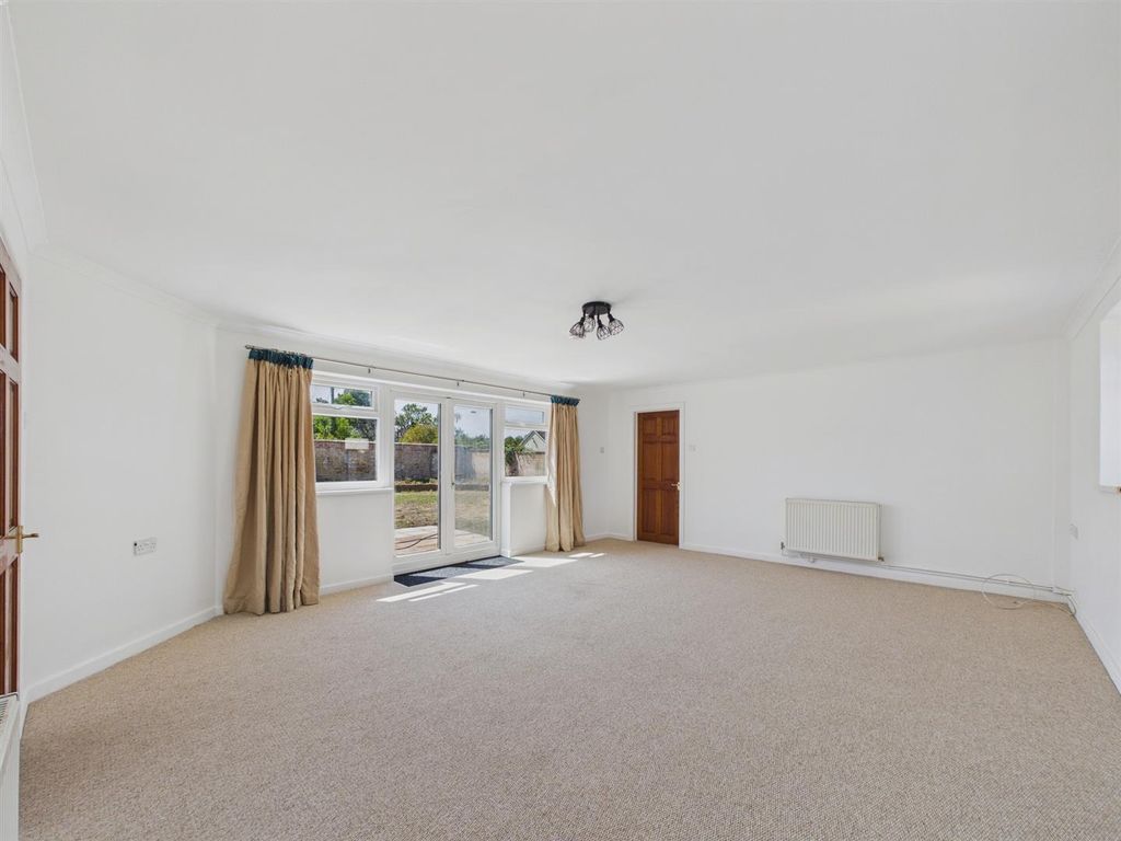 Property photo 2 of 13 Cam03972G0-Pr0417-Still010.Jpg