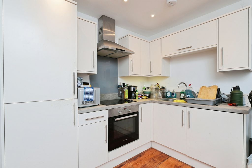 Property photo 3 of 8