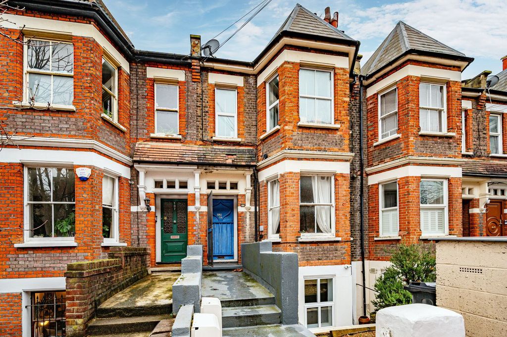 Property photo 1 of 11