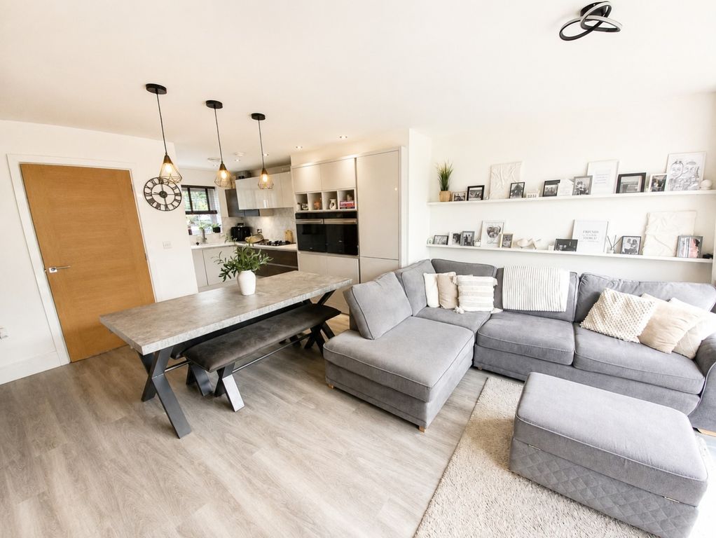 Property photo 2 of 15 Open Plan Living Accommodation