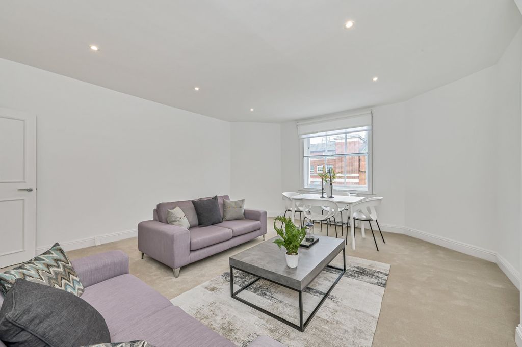 Property photo 1 of 19 Reception Room