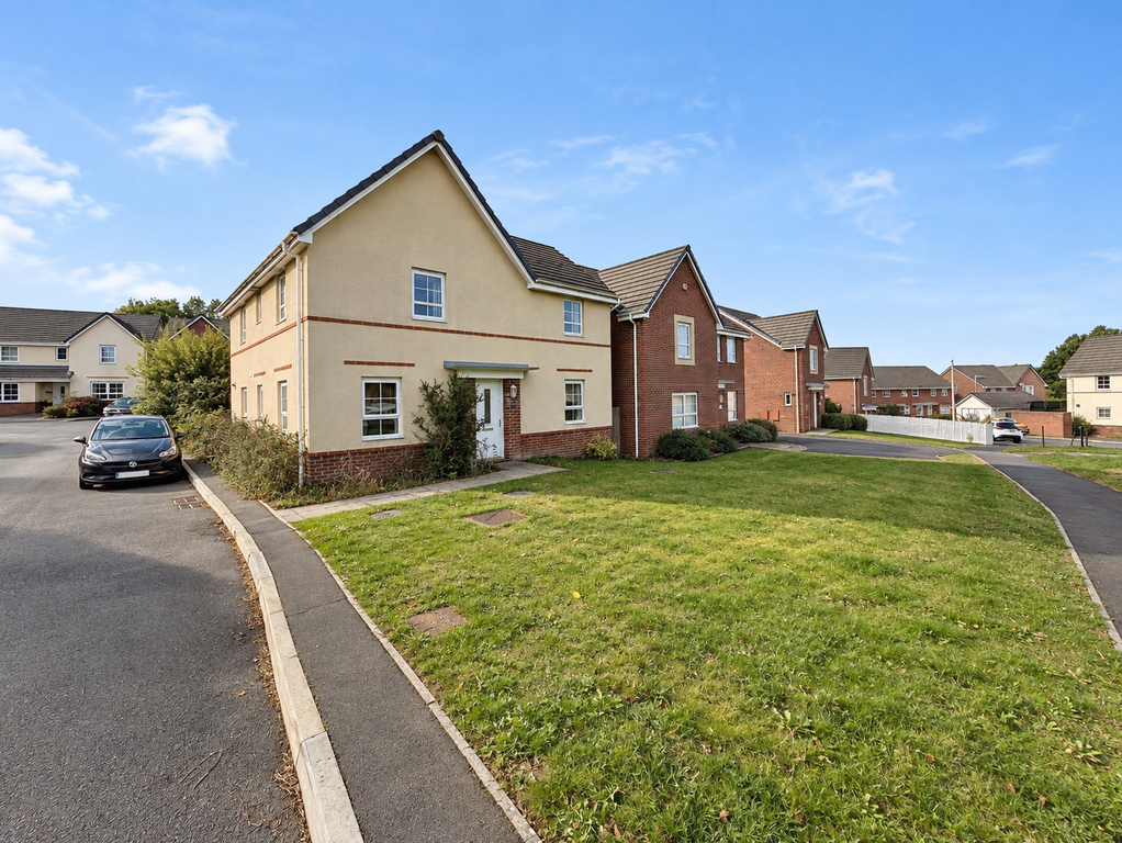 Property photo 2 of 31