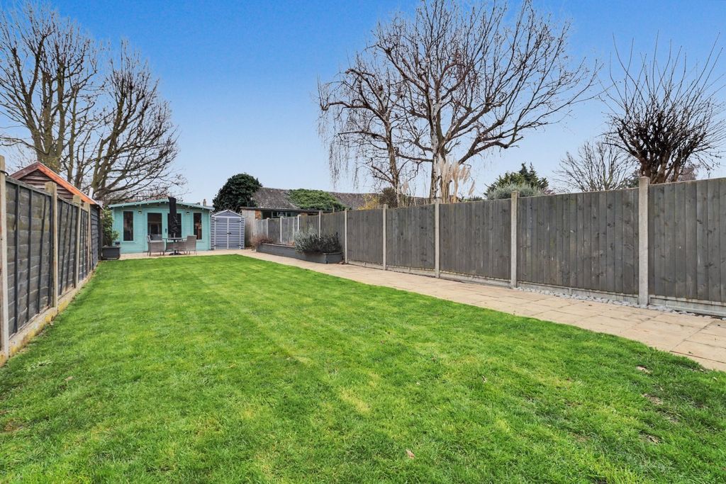 Property photo 3 of 24