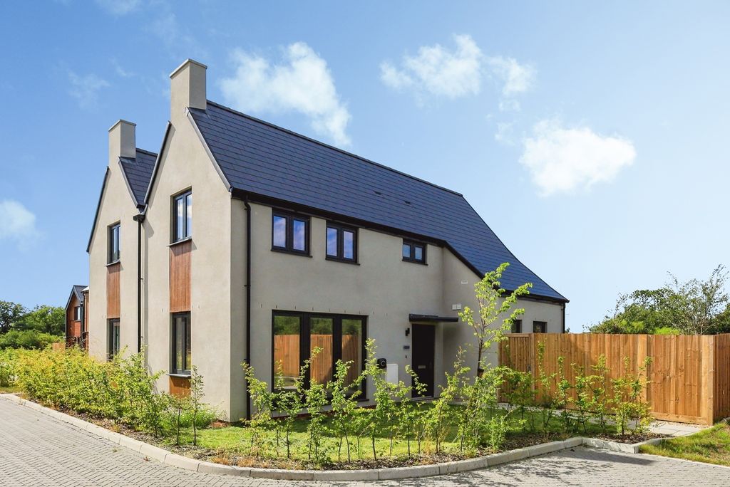 Property photo 1 of 26 Pbox-Img.Jpg
