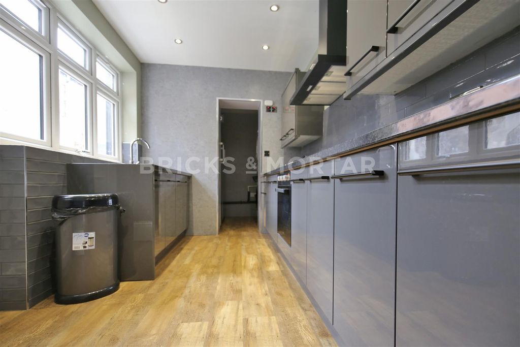 Property photo 3 of 20 Img_0204.Jpg