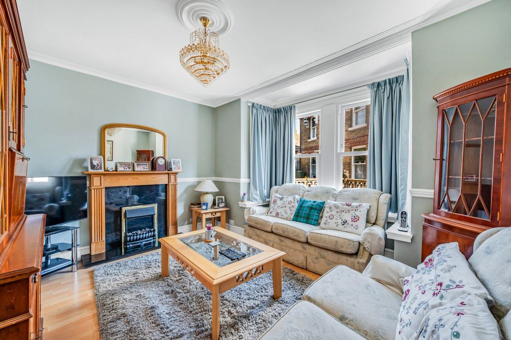 Property photo 2 of 12