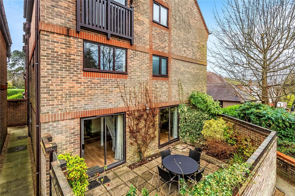 Additional image 22 of 3 bed flat for saleEastcroft Court, Albury Road, Guildford, Surrey GU1