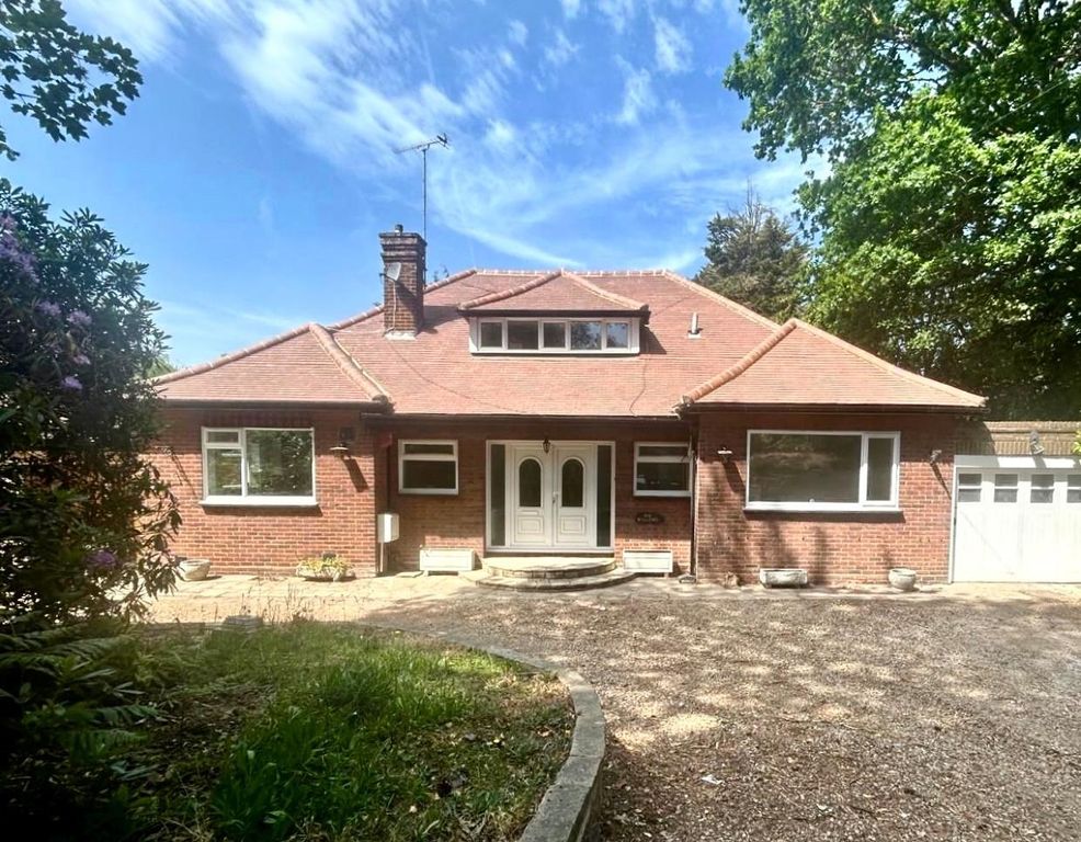 Property photo 1 of 21 Front.Jpg