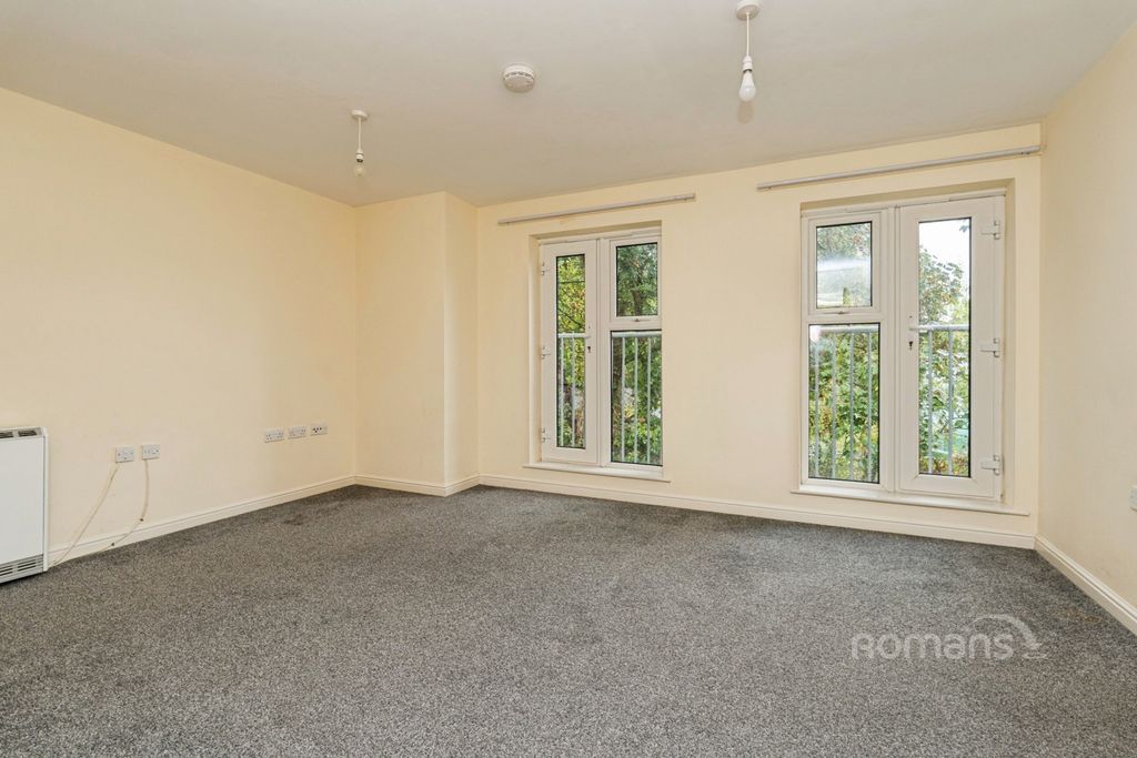 Property photo 2 of 8 Pbox-Img.Jpg