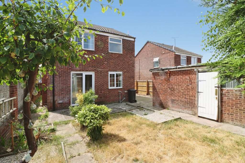 Property photo 3 of 18