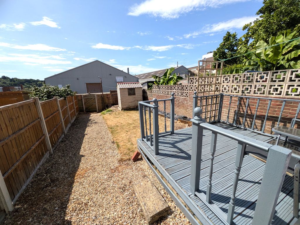Property photo 2 of 10