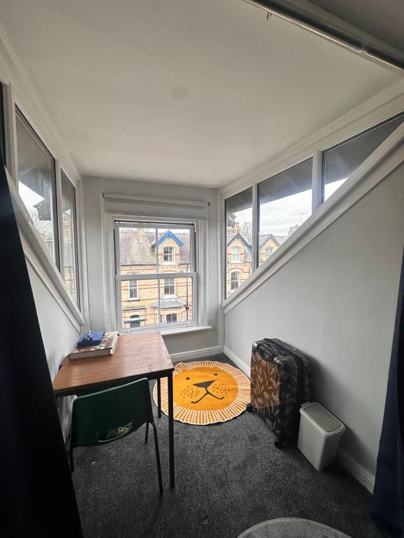 Property photo 3 of 5 Image