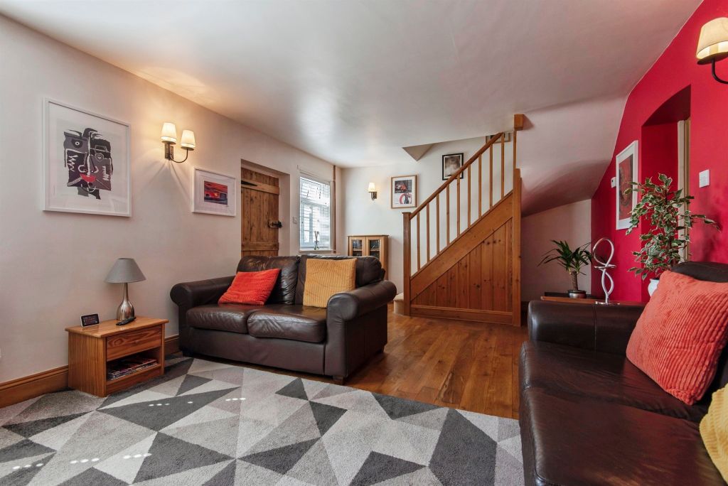 Property photo 2 of 17