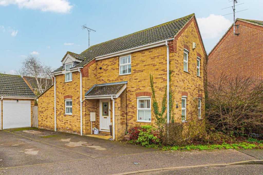 Property photo 1 of 35