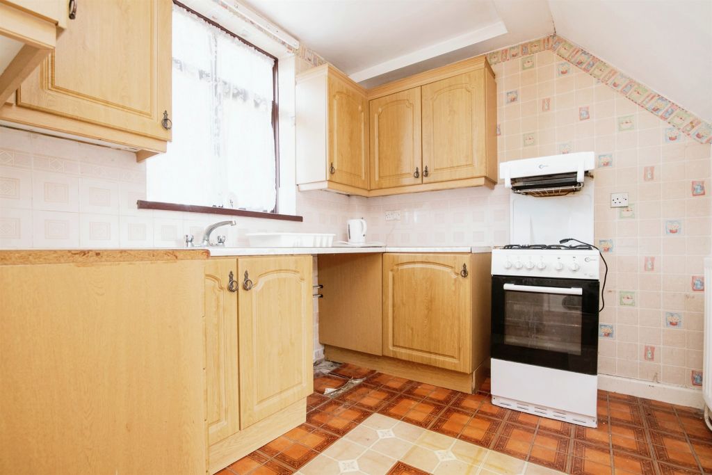 Property photo 2 of 16