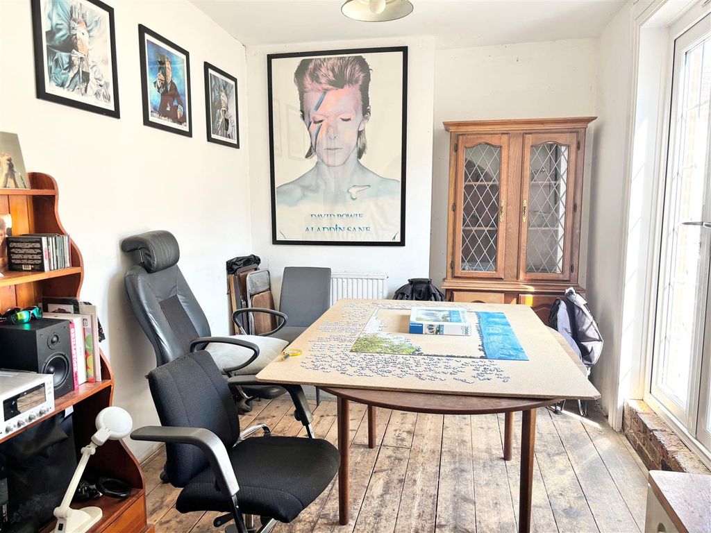 Property photo 3 of 16 Dining Room.Jpg