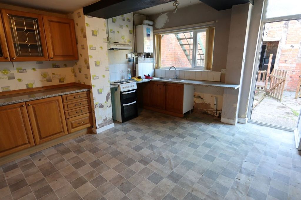 Property photo 3 of 38