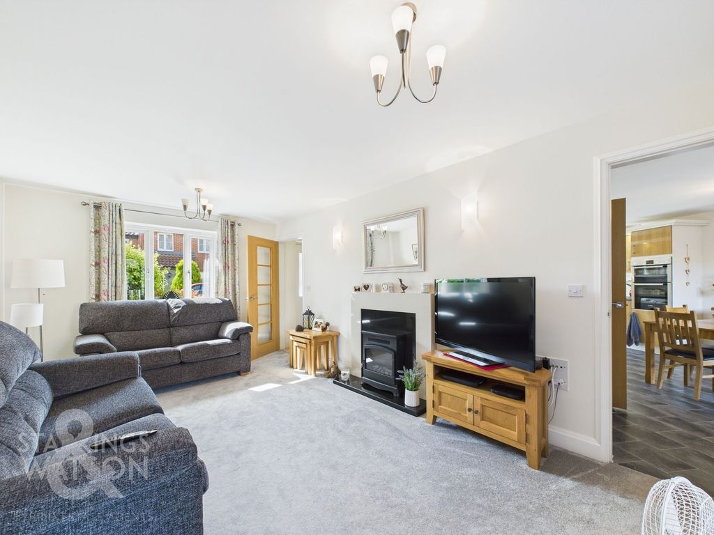 Property photo 3 of 27