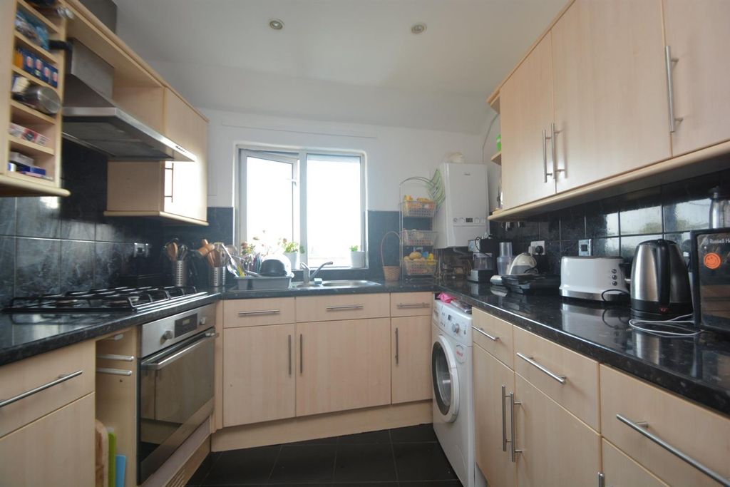 Property photo 3 of 11 Afihluwp4Mnt8Vlgyuq36Dfe-Es.Jpg