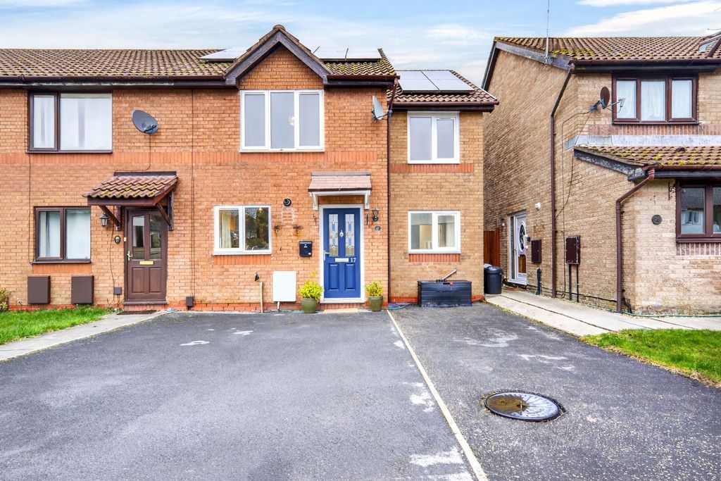 Property photo 1 of 43