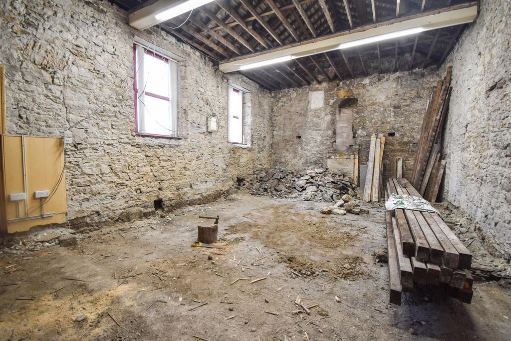 Property photo 3 of 11 Meeting Hall