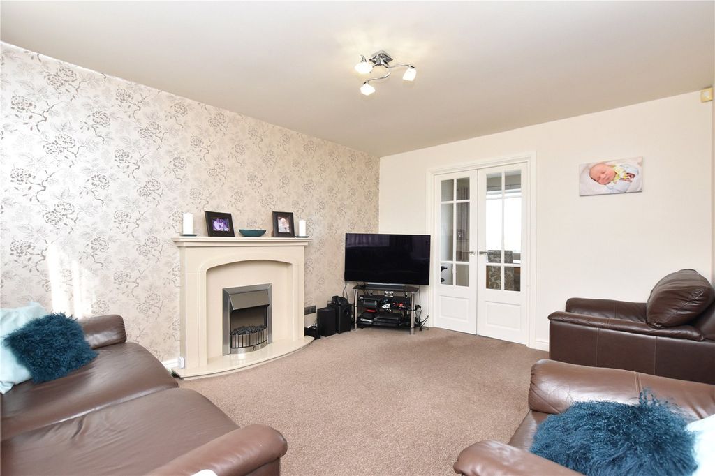 Property photo 2 of 19 Picture No. 07