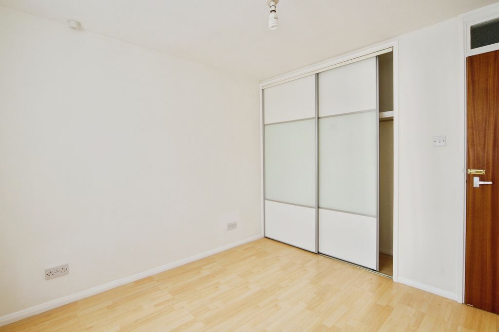 Property photo 2 of 8 Pbox-Img.Jpg