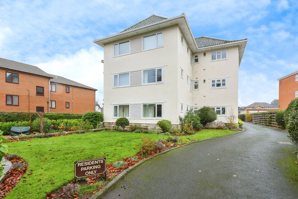 Property photo 1 of 17 Photo