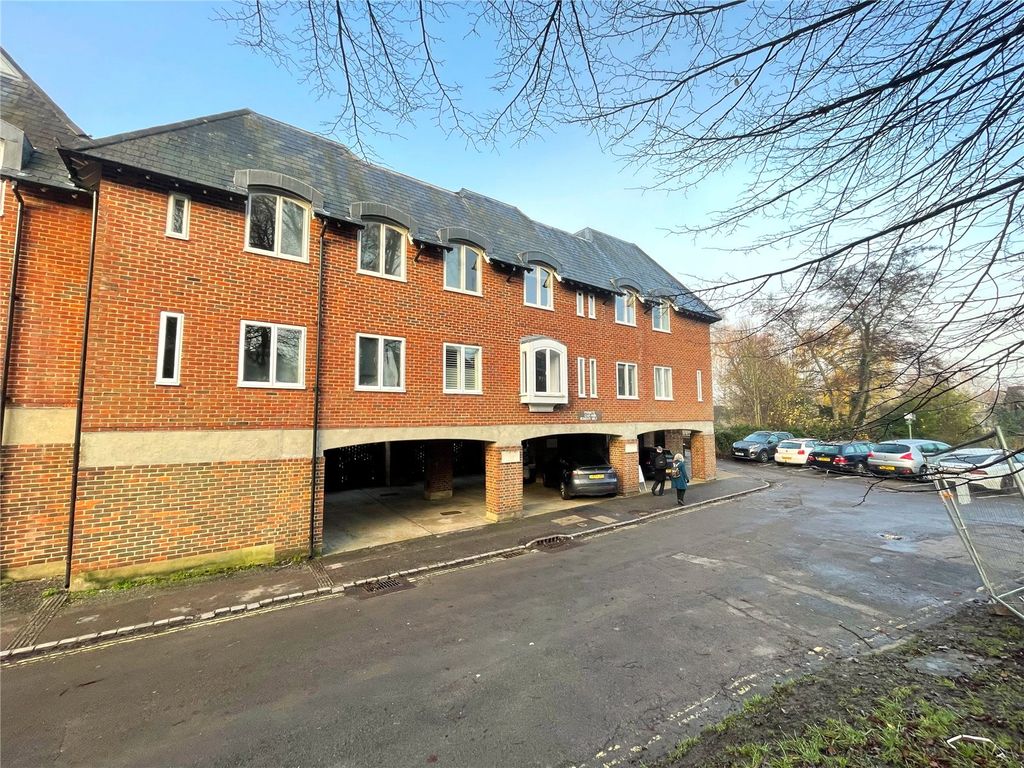 Property photo 2 of 10 Picture No. 25