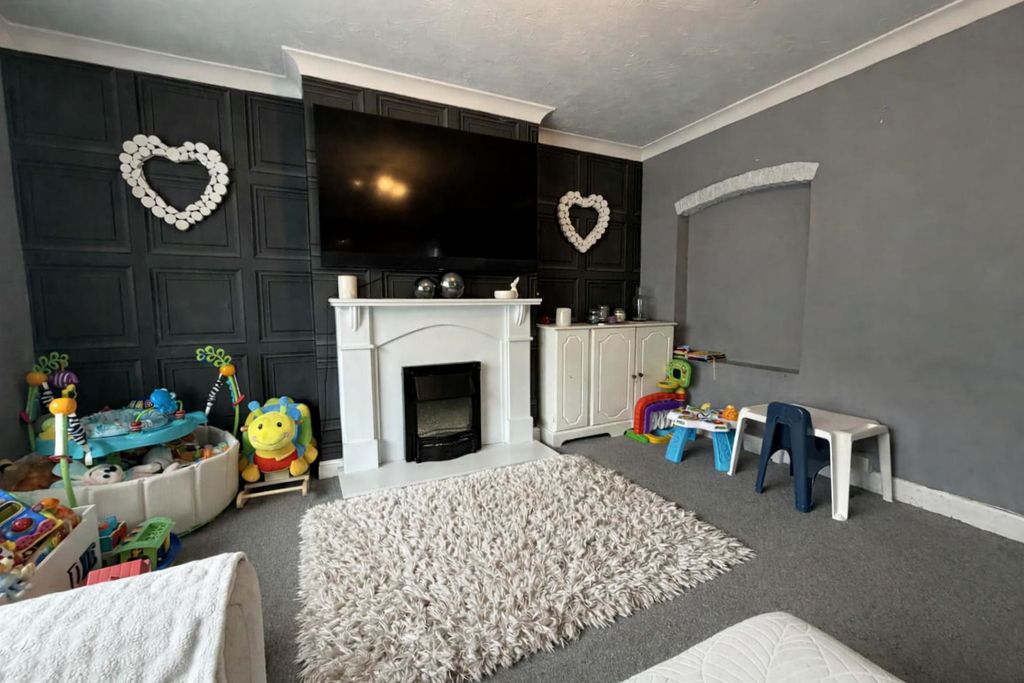 Property photo 3 of 16 Photo 15