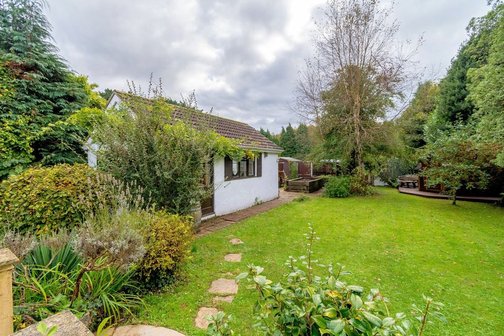 Property photo 2 of 31