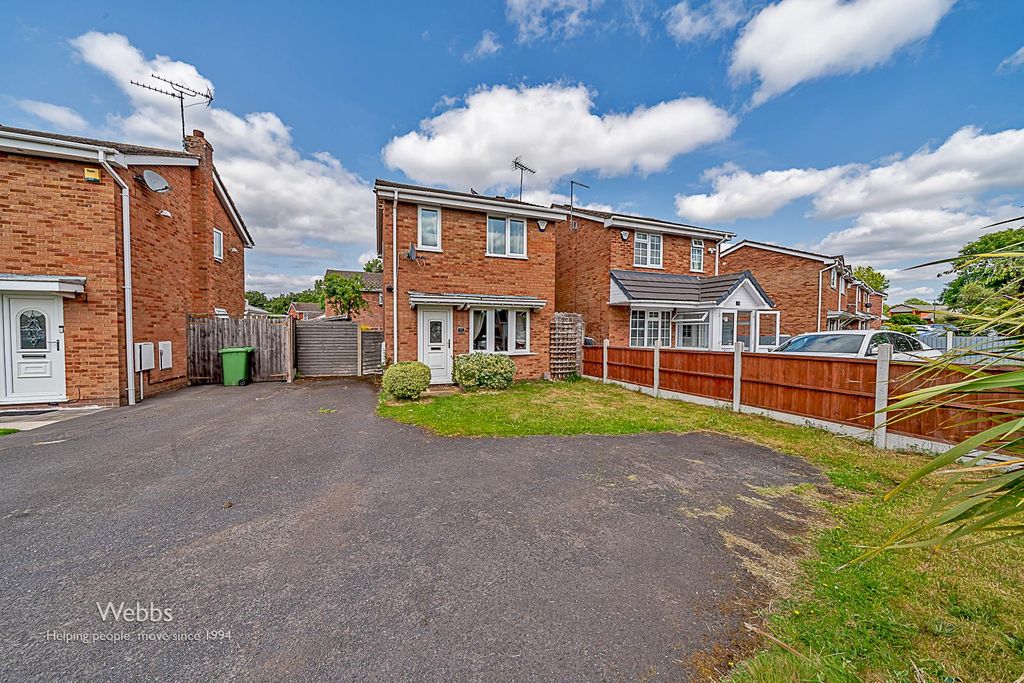 Property photo 1 of 19 Â© Webbs Estate Agents Â© (15 Of 20).Jpg