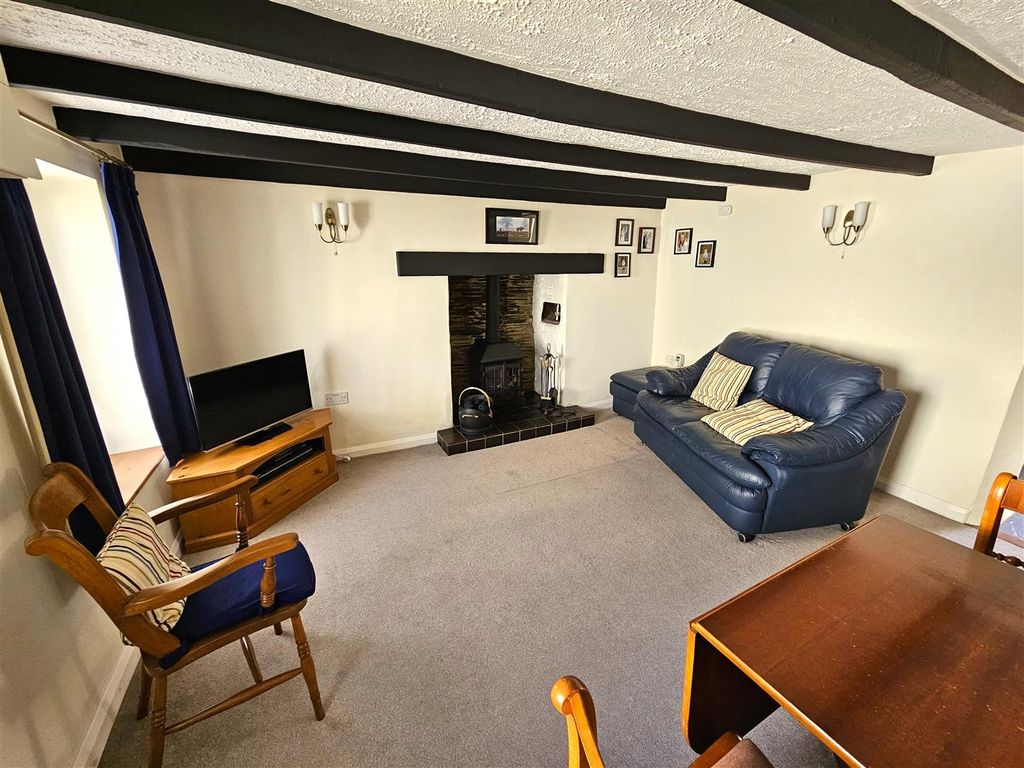 Property photo 2 of 12 Sitting Room.Jpg