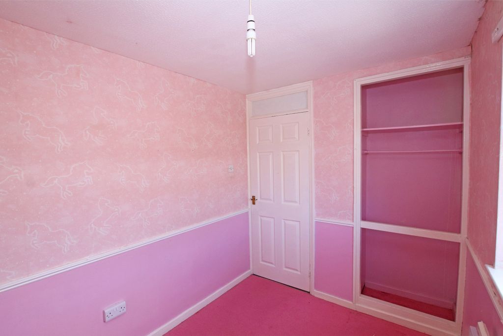 Property photo 3 of 9 9Rath