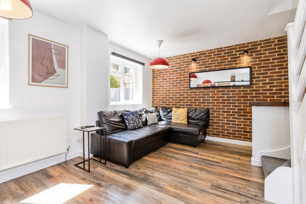 Property photo 3 of 20 Pbox-Img.Jpg