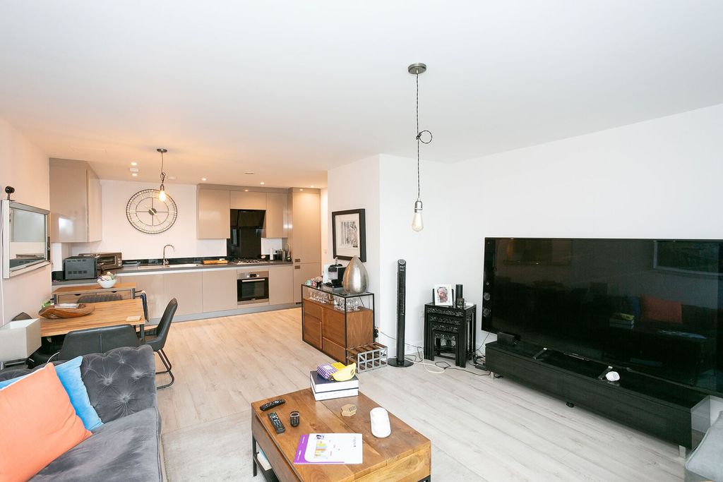 Property photo 2 of 15