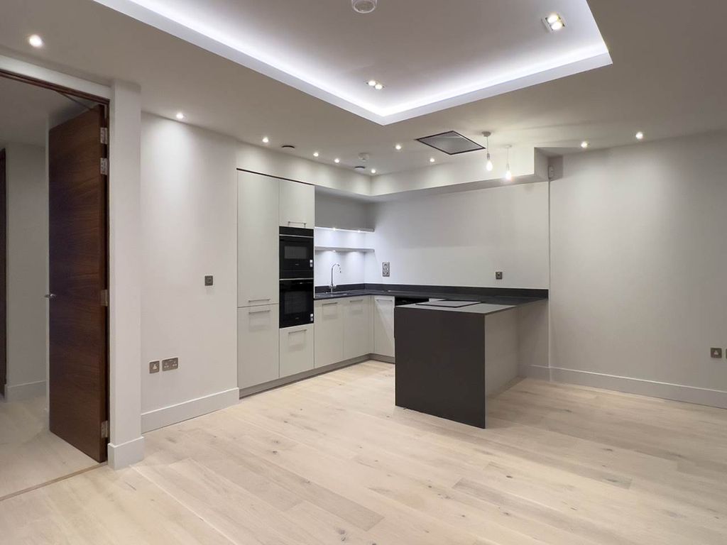Property photo 1 of 8 1